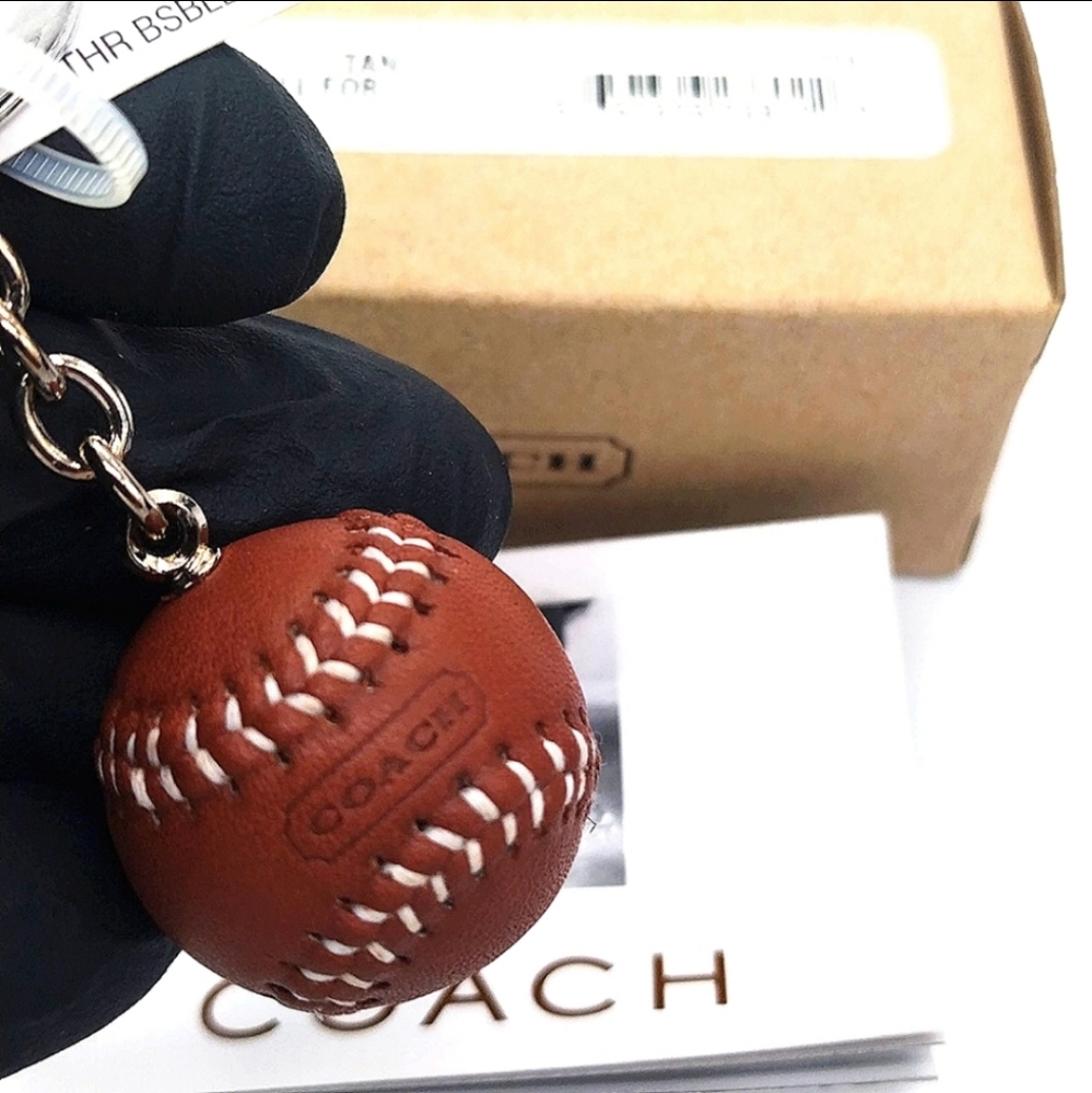 COACH Baseball Keychain Fob Charm-Real Leather-New in Box with Booklet FS7377